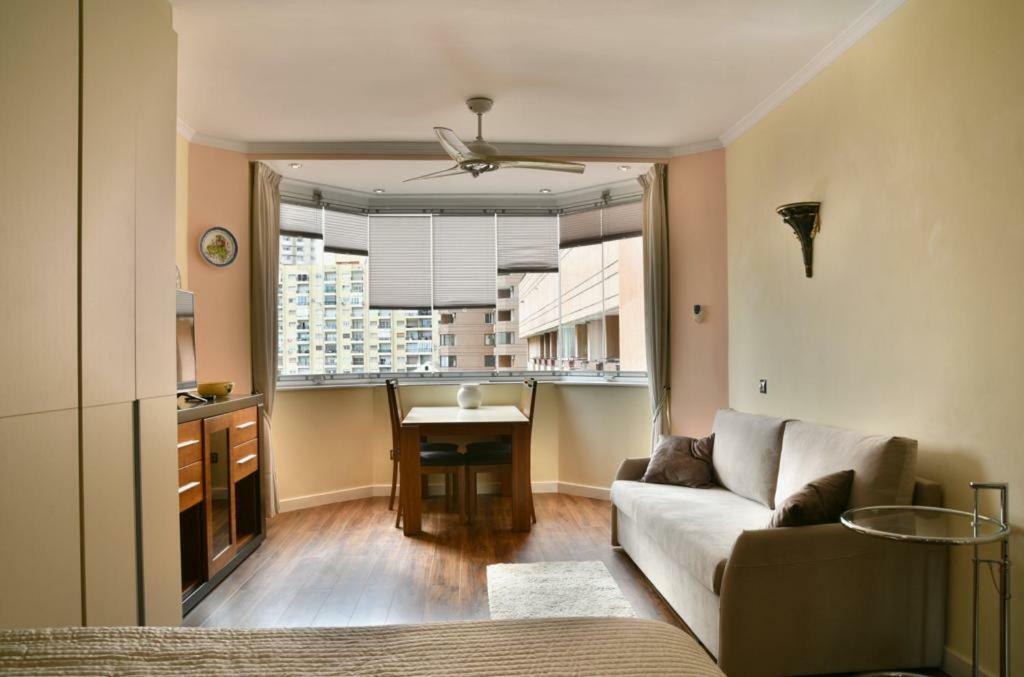 Seafront Luxury Studio In Las Palmeras Hotel フエンヒロラ エクステリア 写真
